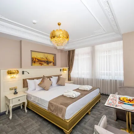 Moonlight Elegance Boutique Отель