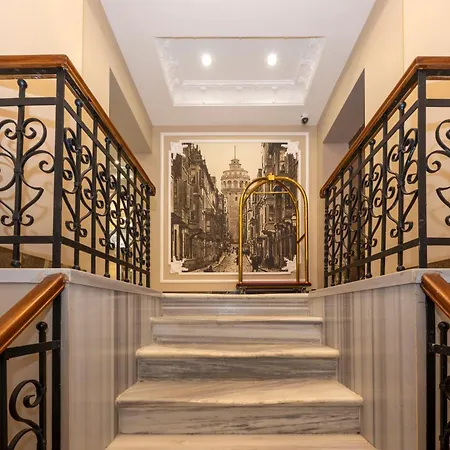 Ξενοδοχείο Moonlight Elegance Boutique 4*
