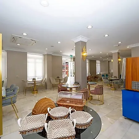 Szálloda Moonlight Elegance Boutique 4*