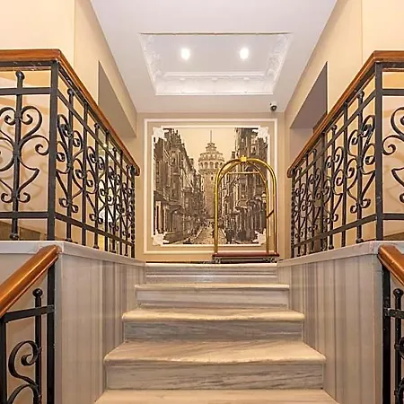 Moonlight Elegance Boutique Szálloda 4*