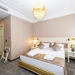 Moonlight Elegance Boutique Hotel