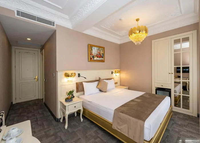 Moonlight Elegance Boutique