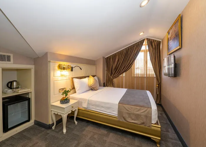 Moonlight Elegance Boutique